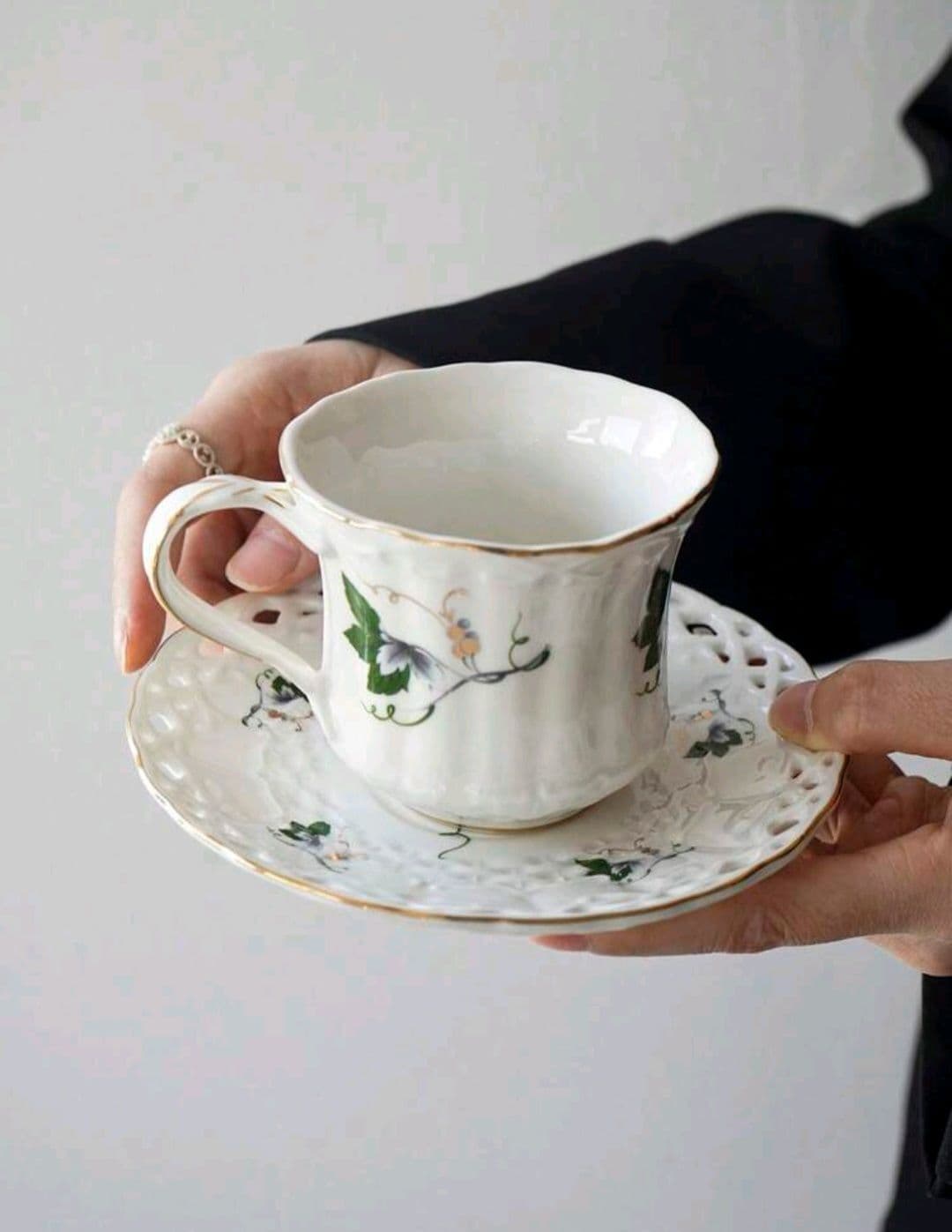 فنجان كلاسيكي 180 ملي زخرفة زهور